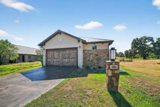 Hill Country Retreat & Casita - 5