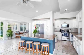 Northshore Oceanfront Home- 5 bedroom and 4 bath - 1