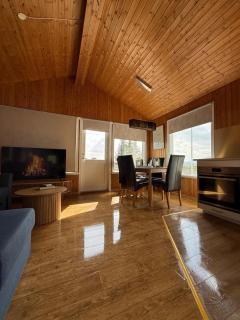 Galdur Cottage- heart of Golden Circle with hot tub - 7