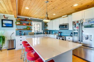 Breathtaking Views, Private Dock Hood Canal Home! - 4