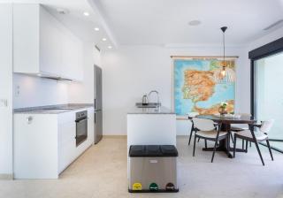 Stunning House with Private Jacuzzi and Sea views - 9