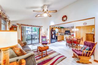 On-Site Lake and Pool Access Cabin in Newland! - 0