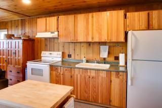 Charming Lakefront Cabin with Deck and Fire Pit! - 2