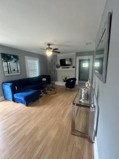 Seashell & Sunshine Lodge - 1