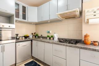 Air-conditioned house with internet near shops - 7