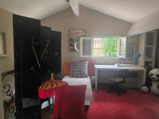 Maison provençale, vue, terrasses et piscine - 1