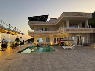 Al-Castle Villa - 0