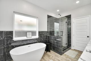 Chill House, Private and Relaxing, Hot Tub, Games - 4