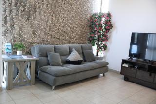 Hermoso departamento en la Avenida Colosio - 0