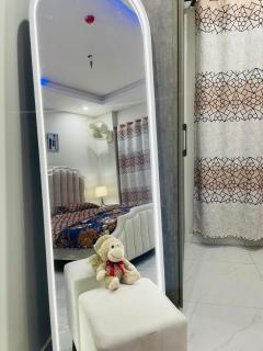 Luxury 1BHK Apt In Bahria Town, Secure and Private - 4