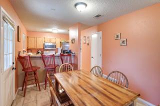 Walk to ATandT Stadium Game Day Home Base with Patio! - 9