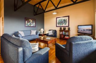 Breakaway - Bay Views Games and Beach Bliss - 5