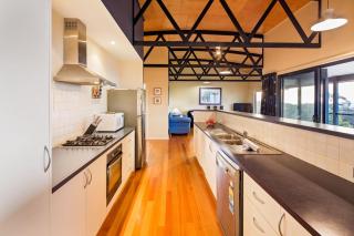 Breakaway - Bay Views Games and Beach Bliss - 1