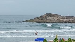 PRAIA DA FERRUGEM, GAROPABA, CASA PERTO DO MAR, 200m, BARRINHA, PÉ NA AREIA, DEIXE O CARRO NA GARAGEM - 2