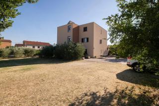 Apartments with swimming pool Kastel Stafilic, Kastela - 23473 - 1