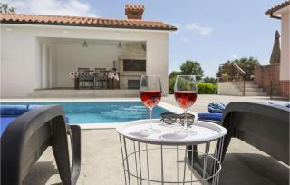 Nice Home In Sveti Bartol - 1