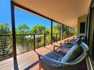 Avoca Holiday House - Kingfisher Bay - 8