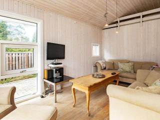 8 person holiday home in Frørup-By Traum - Frørup - 2