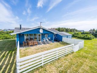6 person holiday home in Hvide Sande - Bjerregård - 6
