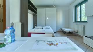 App 14 Accogliente Appartamento con Balcone - 0