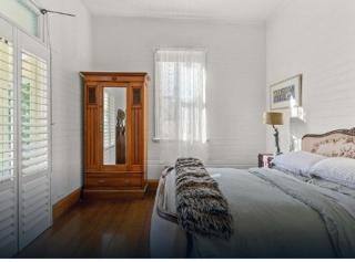 Massinger Hideaway - 1