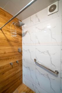 Luxury Flat Miraflores Pool Gym Fast WiFi Balcony - 3