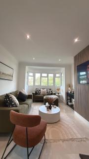 New Stunning Modern 2 Bedroom Apartment in Mill Hill next to Train Station! - Hendon - 6