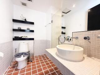 3-BR Condo Mountain & Pool view, Pool & Gym access - Kamala Hills G201 - 1