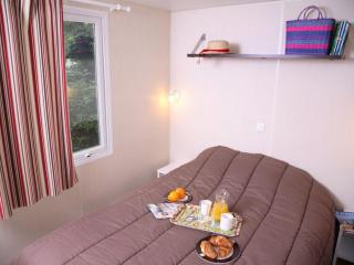 Mobil-home Confort avec Terrasse 2 Ch - 4 Pers - API-1-52-579 - 6