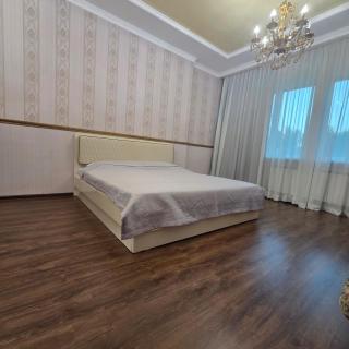 Квартира с 3 спальнями - Almaty - 2