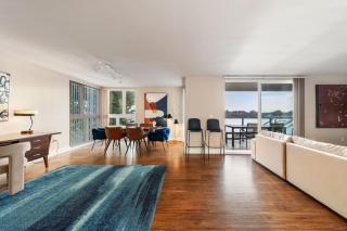 Azure Marina Luxe - Waterfront with Sunset Views - 5