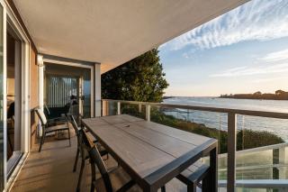 Azure Marina Luxe - Waterfront with Sunset Views - 6