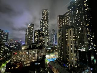 Melbourne CBD Central large 3BR2BTH with Gym Pool Heater - 4
