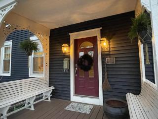 Historic 4 BR & walk to Dogfish! - 0