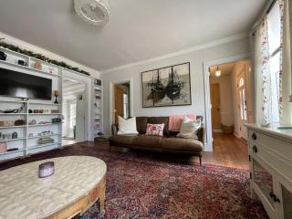 Historic 4 BR & walk to Dogfish! - 2