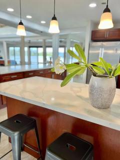 Hawaii Kai Waterfront Haven - 1