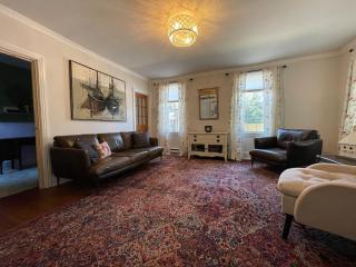 Historic 4 BR & walk to Dogfish! - 4