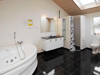 Luxury Retreat in Bratten - By Traum Ferienwohnungen - 9