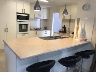 LBarza Peaceful 5BR Family House - 8