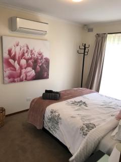 LBarza Peaceful 5BR Family House - 1