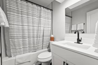 3bdr/2ba | King Beds | Game Room | Central - 1