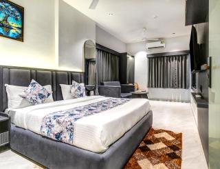 Hotel Royal Ican Sindhubhavan Road - 0