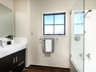 Urban Retreat in the CBD - 8