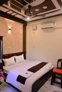 HOTEL SHRI RAGHAV JI INN guest House Near Ram Mandir Beniganj Road Ayodhya Dham - 5