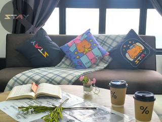 Meridin Sovo 1BR Couple Stylish Netflix BySTAY - 4