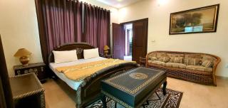 Hotel Luxe Heights Lahore - 3