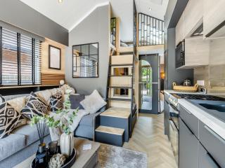 Aqueduct Hideaway - 4