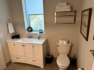 Burk's Fall River View 2b2b - 8