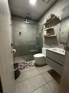 Suite Moderna con Acceso a Piscina e Hidromasaje - Quito - 8