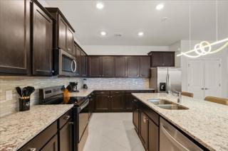 10 Bedrooms 8 Bathrooms Windsor Cay 15952Sc - 4